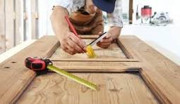 معلم نجار بمكه